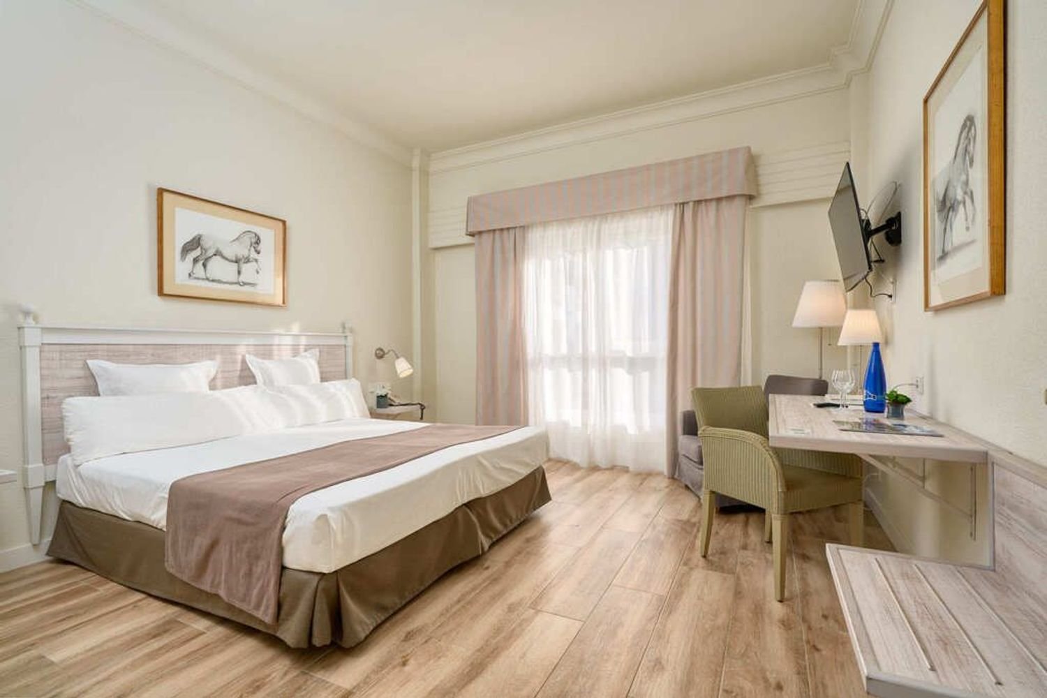 1300m² Building in Getafe, Spain No. 215405