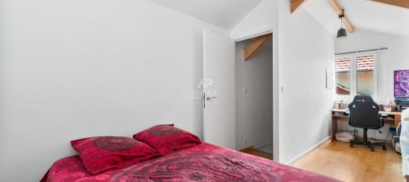 3 bedrooms House in Saint-Germain-en-Laye, France No. 323424 3