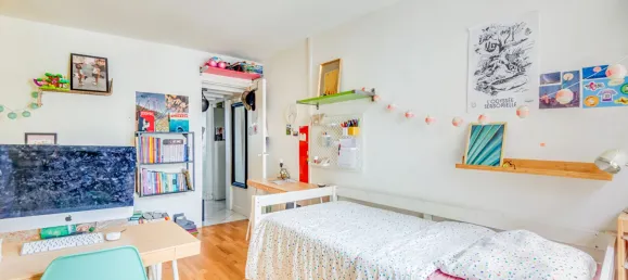 2 غرف نوم منزل ذو طابقين في Paris, France رقم 136113 8