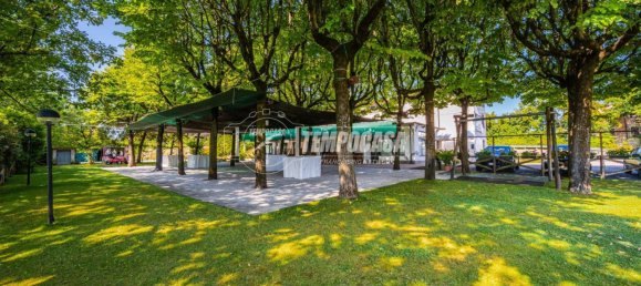 3 bedrooms House in Maranello, Italy No. 338714 4