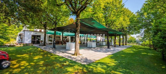 3 bedrooms House in Maranello, Italy No. 338714 5