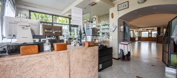 3 bedrooms House in Maranello, Italy No. 338714 14