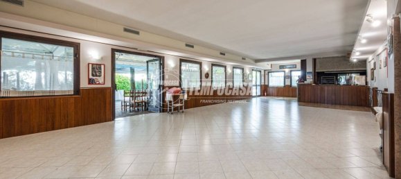 3 bedrooms House in Maranello, Italy No. 338714 18