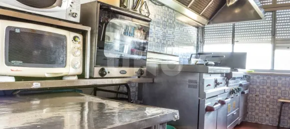  عقار تجاري في Covilha, Portugal 90متر مربع رقم 74615 9