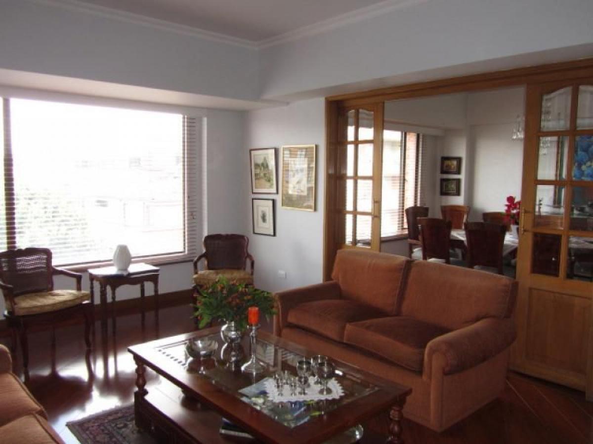 3 bedrooms House in Bogota, Colombia No. 13463
