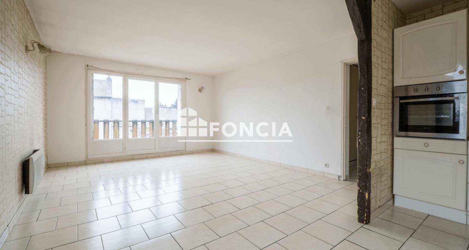 2 bedrooms Apartment in Fleury-les-Aubrais, France No. 40398