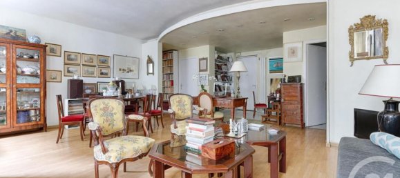 2 bedrooms Apartment in Paris, France No. 180069 4