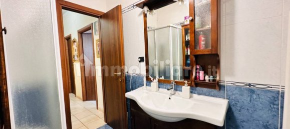 2 bedrooms Apartment in Rome, Italy No. 168816 18