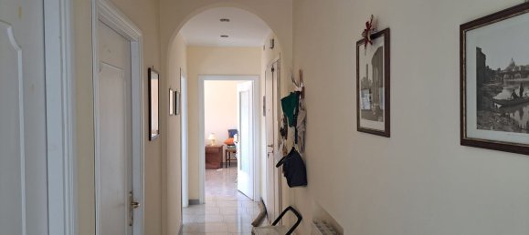 Apartamento de 3 divisões em Velletri, Italy N.º 46871 7