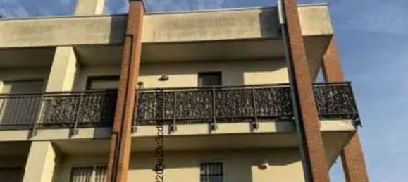 3 rooms Apartment in Cardano al Campo, Italy No. 3231 2