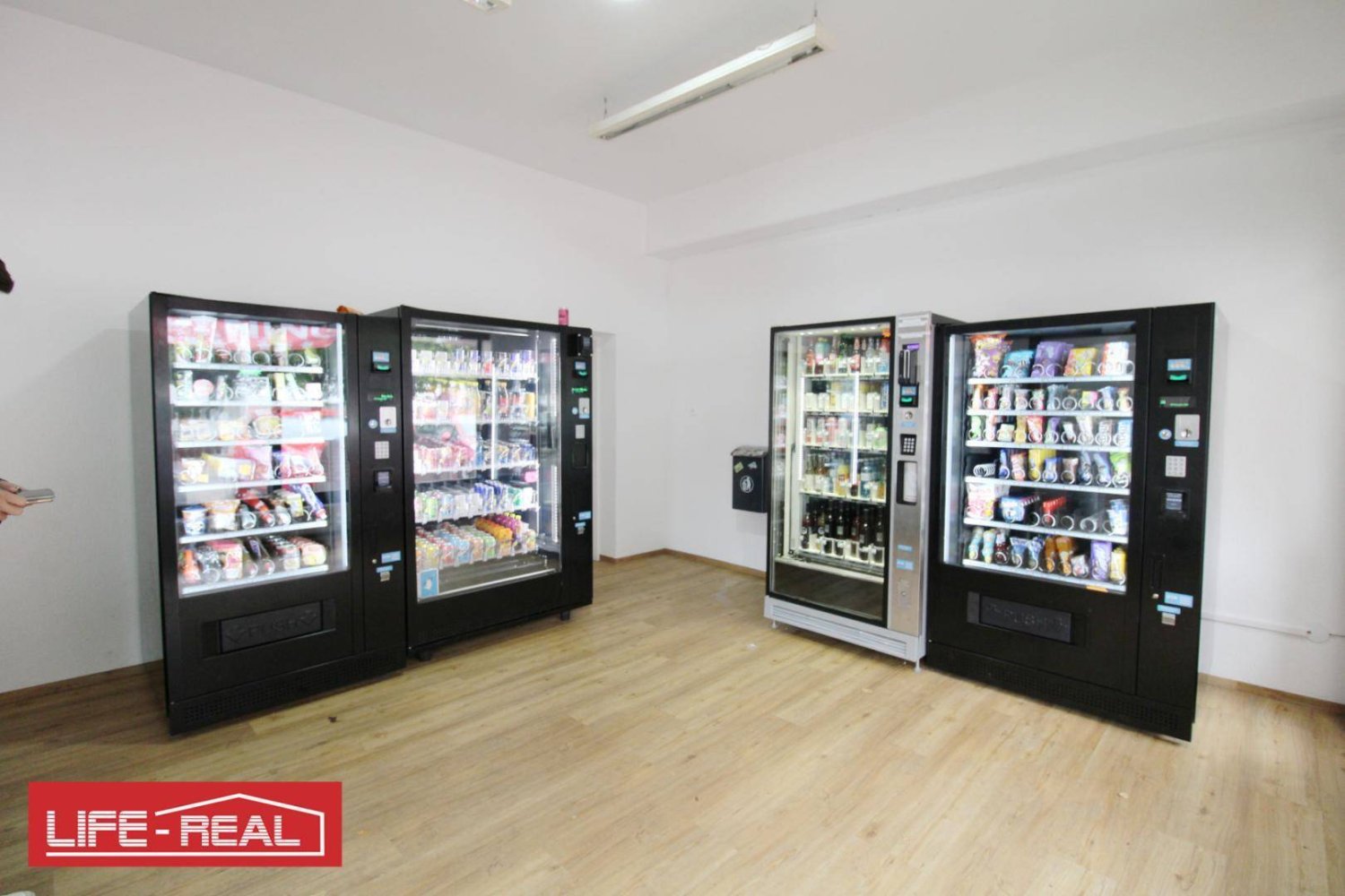 Propiedad comercial en Gmunden, Austria 33 m² No. 209549