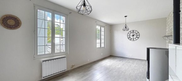 Casa de 3 dormitorios en Lacroix-Saint-Ouen, France No. 363140 3