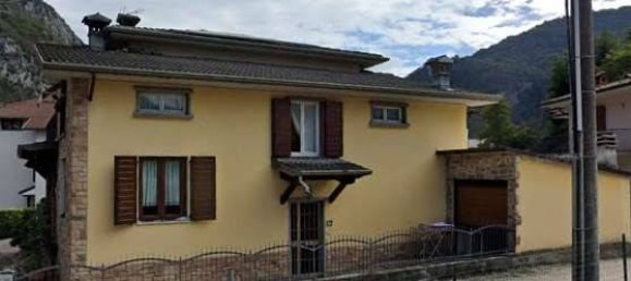 2 bedrooms Apartment in Vobarno, Italy No. 349661 2