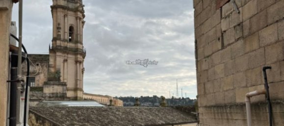 3 bedrooms House in Modica, Italy No. 147805 5