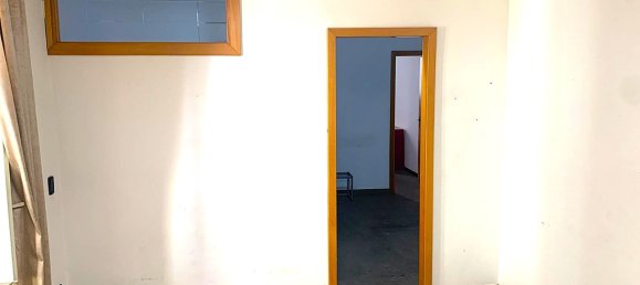 2 rooms Apartment in Catania, Italy No. 34919 4