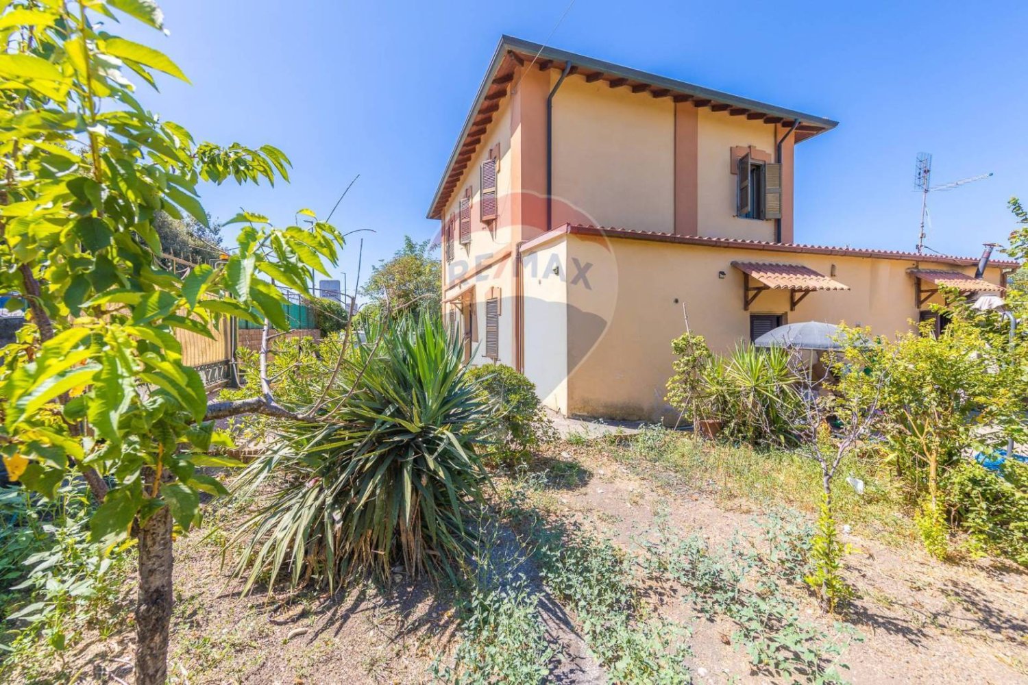 Casa de 5 habitaciónes en Rome, Italy No. 386523