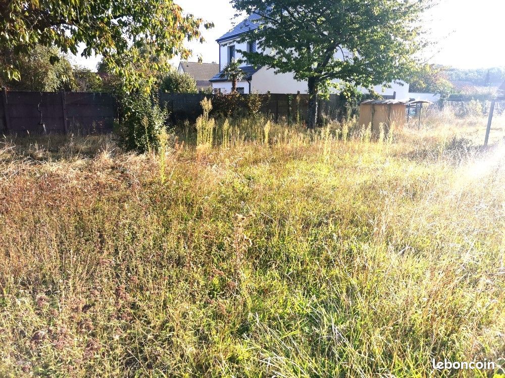 465m² Land in Ballainvilliers, France No. 230032