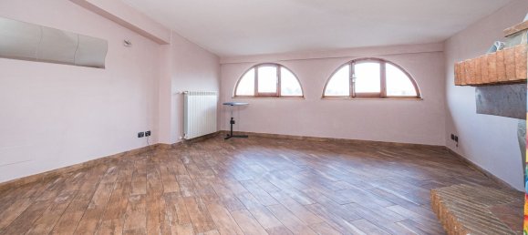 2-Zimmer Penthouse in Rome, Italy, Nr. 190528 3