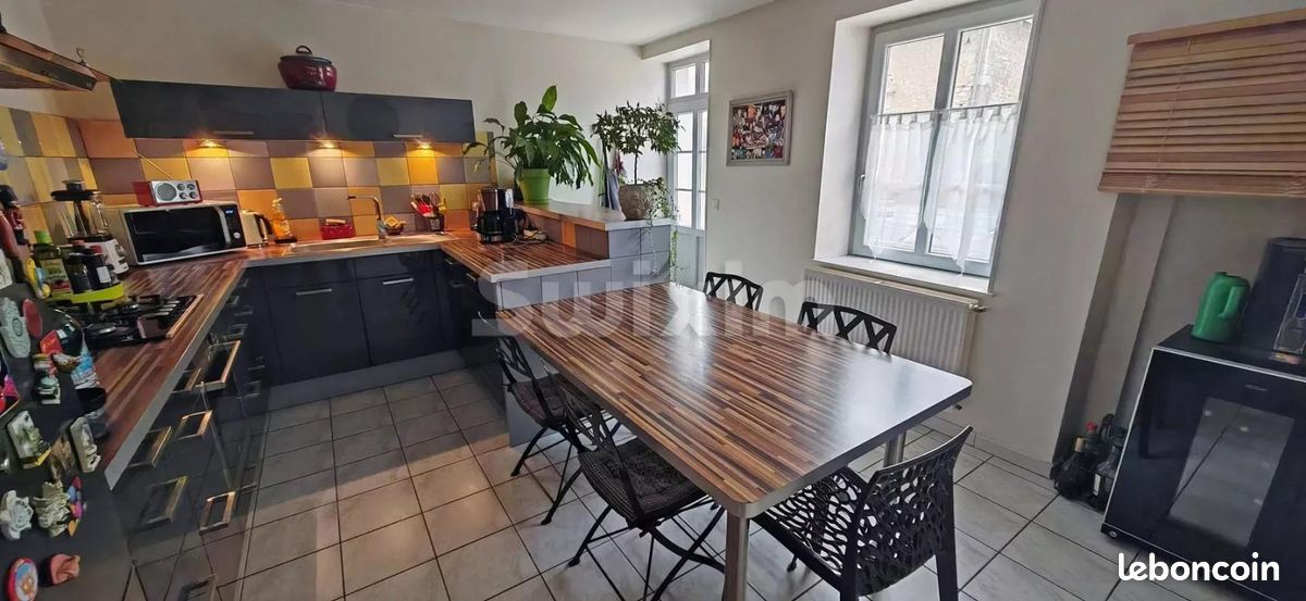 Adosado de 3 dormitorios en Dole, France No. 195776