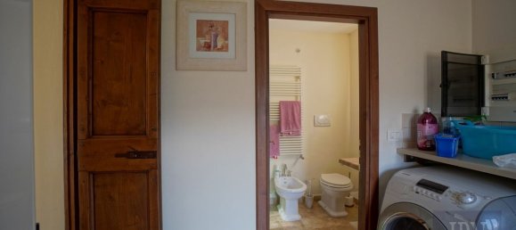 12 rooms House in Monterchi, Italy No. 48891 32
