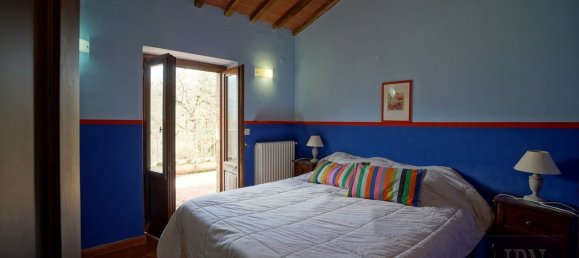 12 rooms House in Monterchi, Italy No. 48891 26