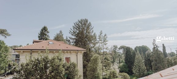 2 bedrooms Penthouse in Merate, Italy No. 5800 6