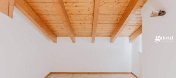 2 bedrooms Penthouse in Merate, Italy No. 5800 15