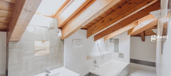 2 bedrooms Penthouse in Merate, Italy No. 5800 22