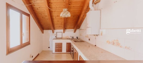 2 bedrooms Penthouse in Merate, Italy No. 5800 14