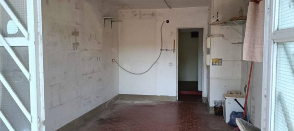 2 bedrooms Apartment in Lastra a Signa, Italy No. 310392 2