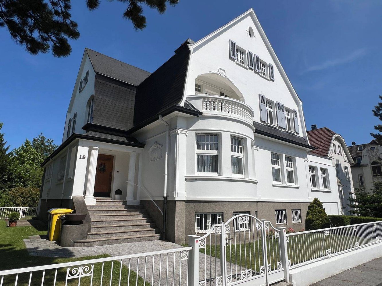 16 rooms Villa in Solingen, Germany No. 228907