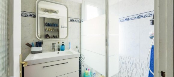 1 bedroom Apartment in Marseille, France No. 277099 8