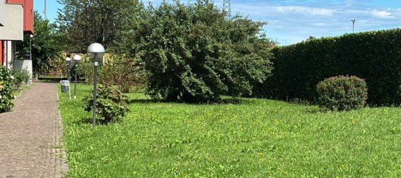 3 rooms Apartment in Settimo Milanese, Italy No. 339040 5