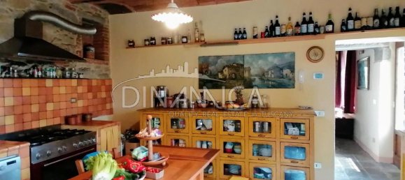 Дом с 5 комнатами в Уццано, Италия № 231732 22