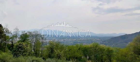 Дом с 5 комнатами в Уццано, Италия № 231732 40