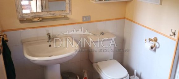 Дом с 5 комнатами в Уццано, Италия № 231732 24