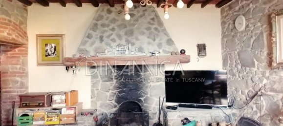 Дом с 5 комнатами в Уццано, Италия № 231732 19