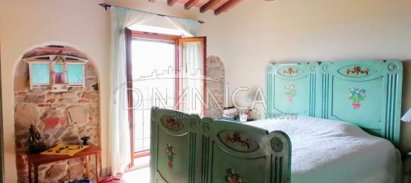 Дом с 5 комнатами в Уццано, Италия № 231732 29