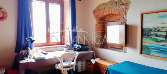 Дом с 5 комнатами в Уццано, Италия № 231732 26