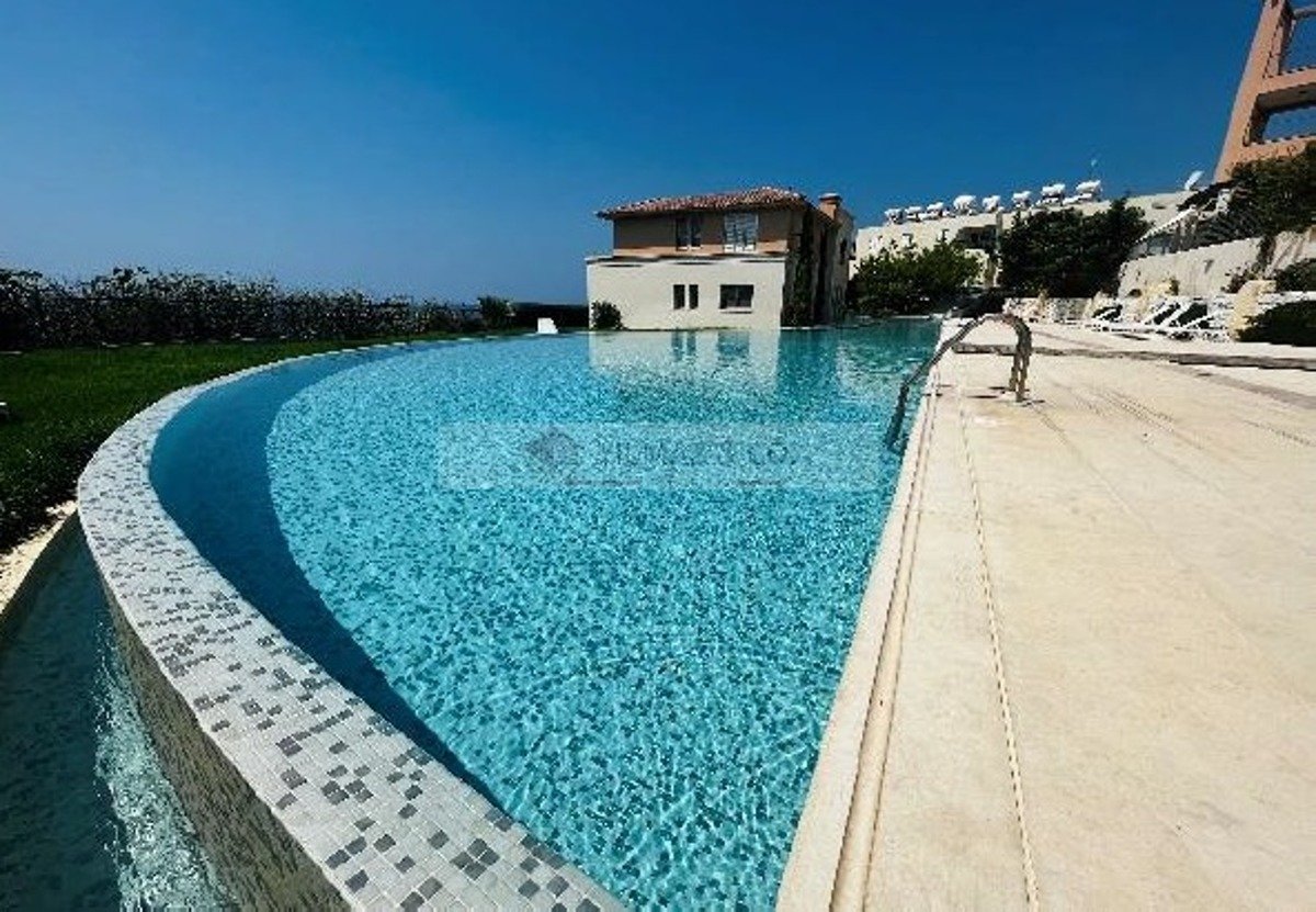 Квартира с 3 комнатами в Пафос, Кипр № 23775