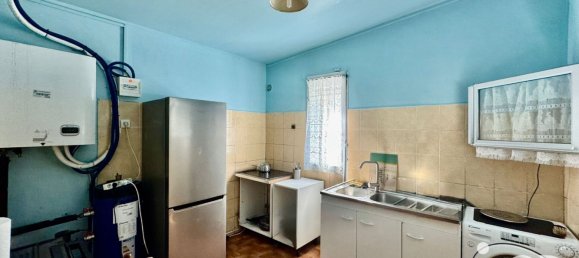 3 bedrooms House in Meaux, France No. 319427 5