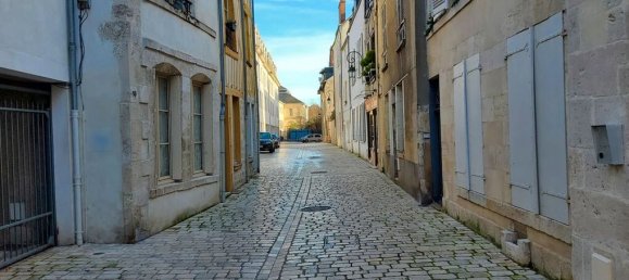 3 bedrooms Apartment in Orleans, France No. 55175 12