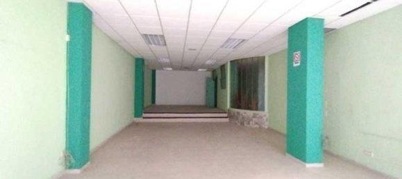 114m² Commercial property in Zaragoza, Spain No. 64859 5