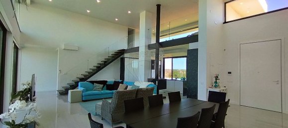 5 chambres Maison à Guia, Portugal No. 30055 4