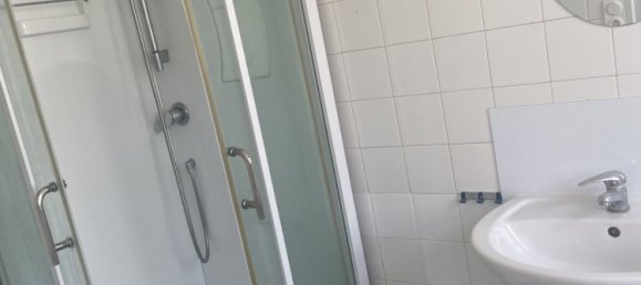 2 bedrooms Apartment in Vierzon, France No. 76869 4