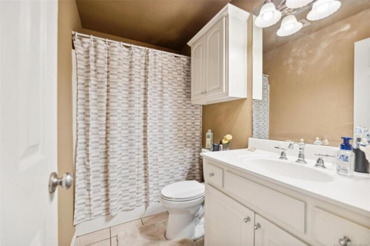 4 bedrooms House in Broken Arrow, USA No. 440805