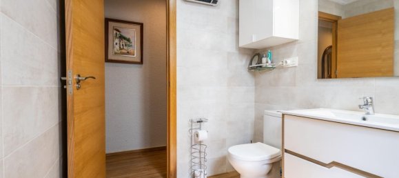 Apartamento de 3 dormitorios en Torrevieja, Spain No. 191252 42