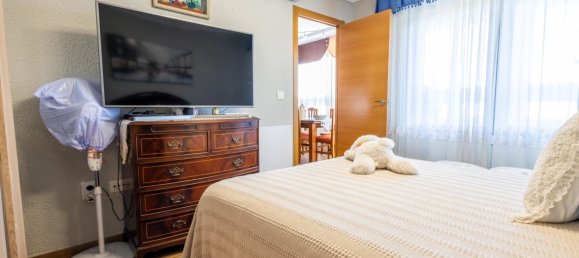 Apartamento de 3 dormitorios en Torrevieja, Spain No. 191252 12
