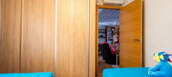 Apartamento de 3 dormitorios en Torrevieja, Spain No. 191252 9