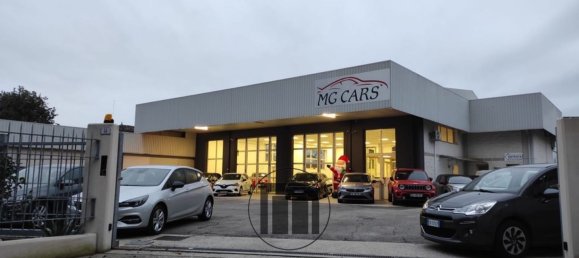 Склад 288м² в Порденоне, Италия № 86367 2